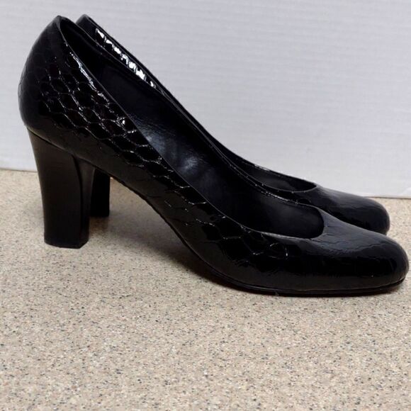 👍 Liz Black Leather Heels Size 10.   A2 - Picture 1 of 6